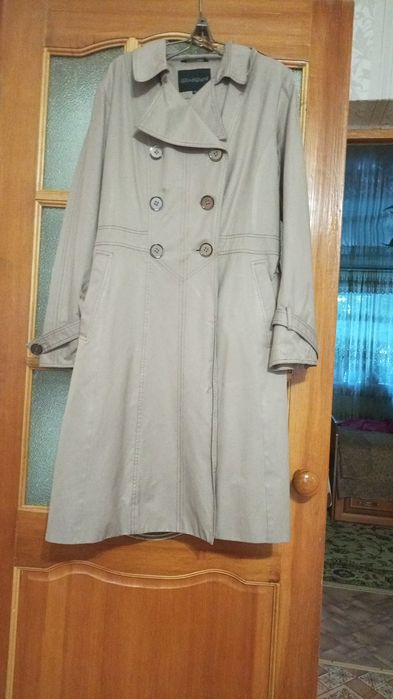 Продам женский плащ!