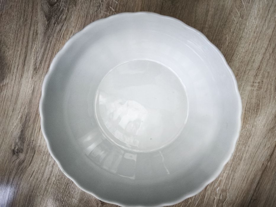 Стара порцеланова купа за салати