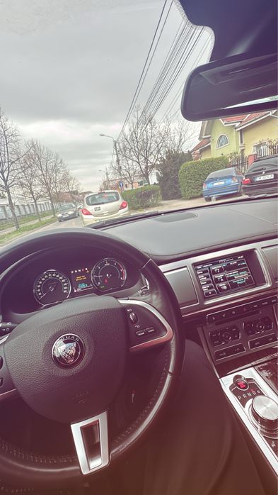 Jaguar XF line Luxury recent adus, scos nr rosii