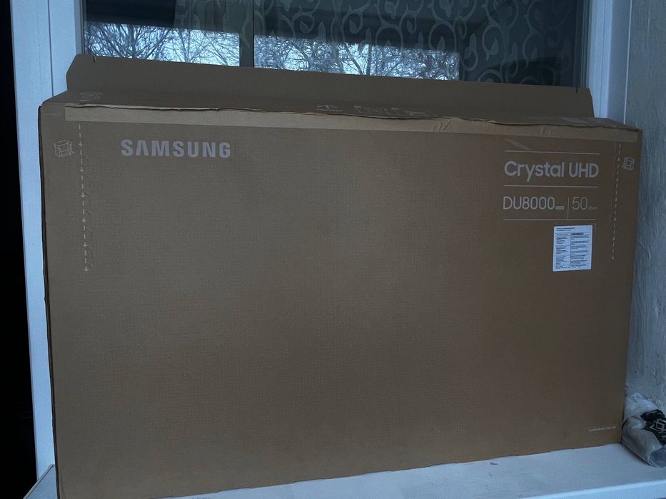 Телевизор Samsung Crystal UHD DU8000