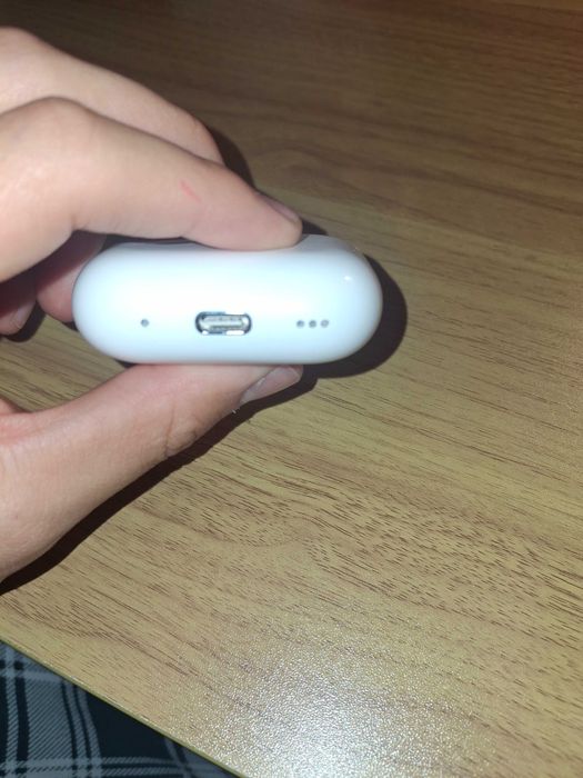 AirPods Pro 2 (USB-C) – stare foarte bună