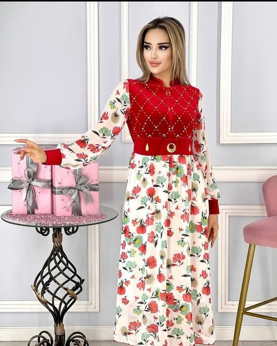 Продам новые платье