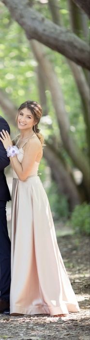 Дамски рокли и поли