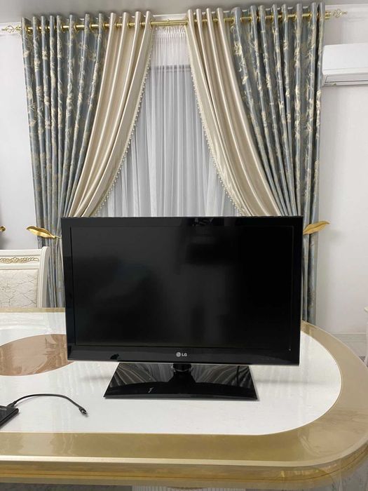телевизор LG 81 диагональ