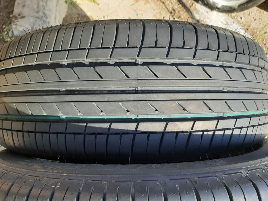 Продам шины 215/60/16 бриджестон