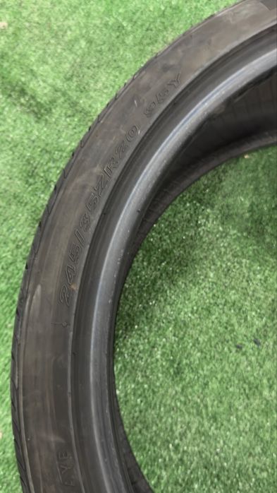 Летни гуми 245/35/20