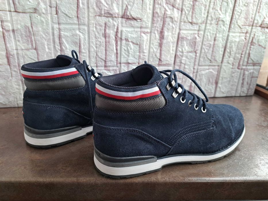 мъжки зимни обувки,боти,кубинки,ном43,Tommy Hilfiger