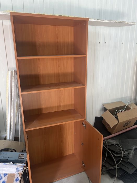 Мебель офисная б/у