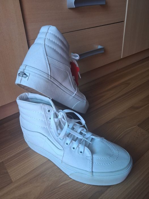 Високи кецове Vans, текстил
