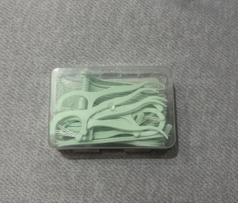 10 cutii ata dentara cu maner (floss picks)