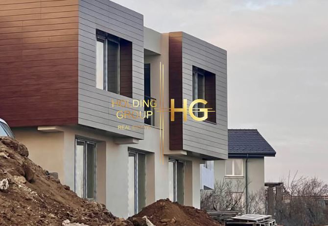 Къща в Варна-м-т Акчелар площ 162  кв.м