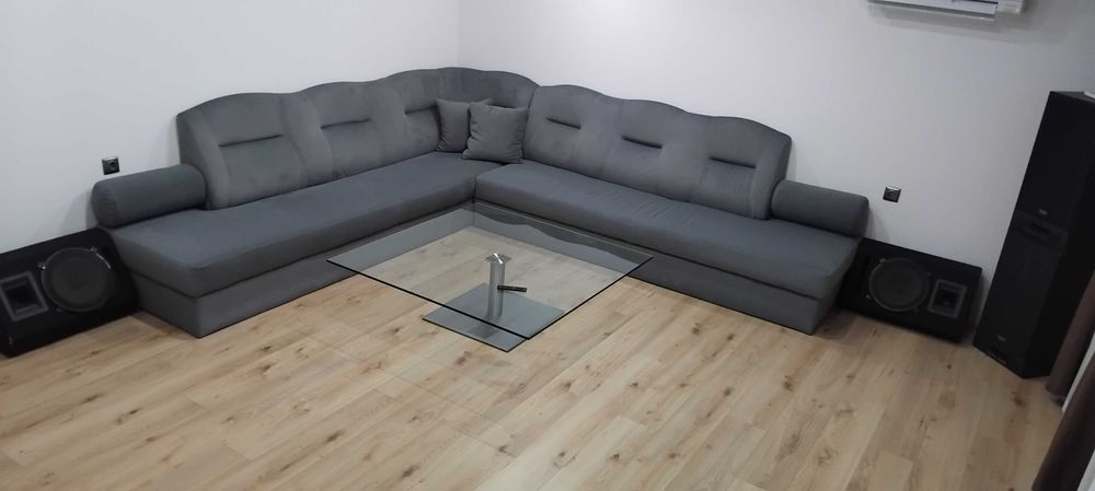 Голям ъглов диван с размери 3м /3.5м цена 1550лв