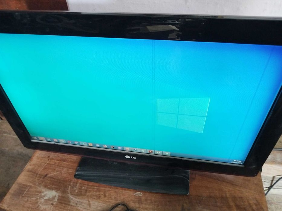 ЖК ТВ LG 32" продам