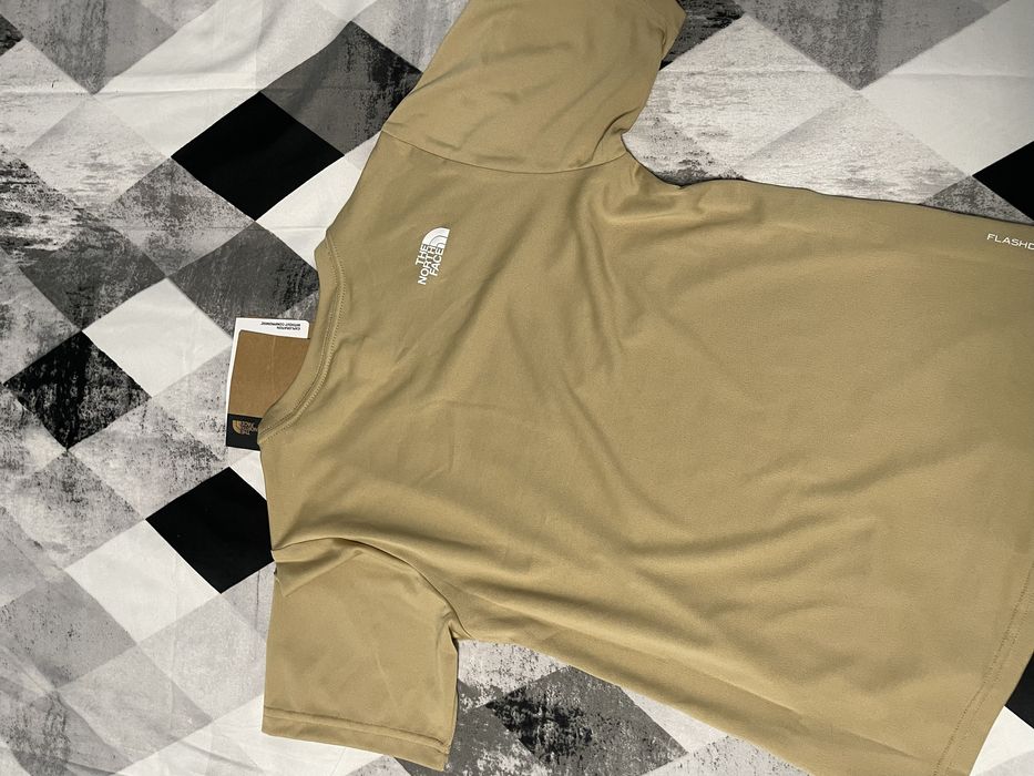 tricou the north face