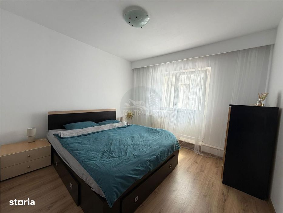 Apartament 3 camere 2 bai si balcon zona Turnisor