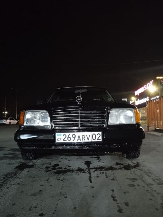 Mercedes Benz w124 e260
