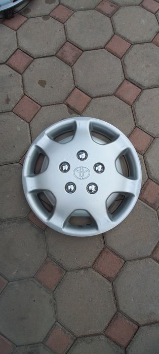 Колпаки камри 10