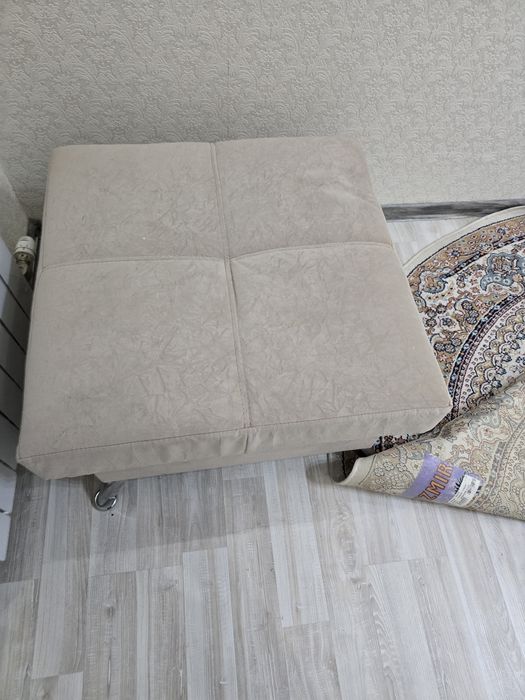 Отдам диван и 2 кресла бесплатно