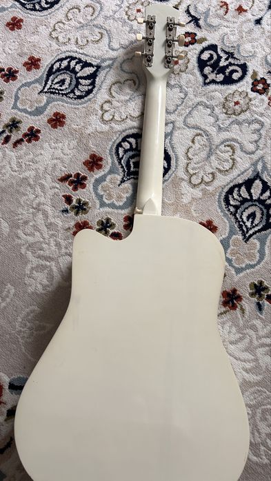 гитара с чехолом