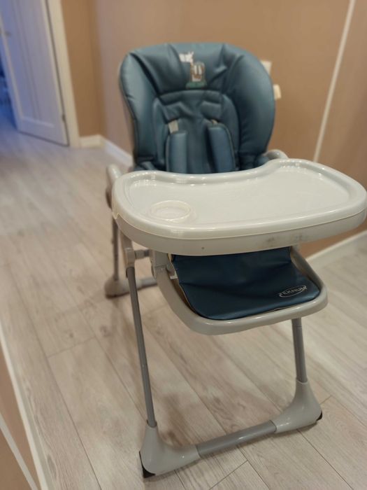 Детский стол для кормления