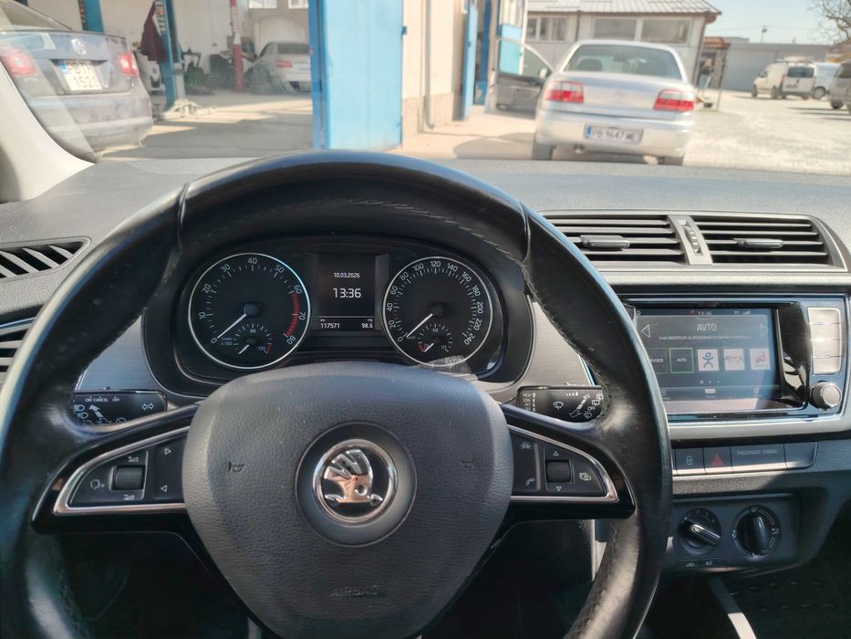 Шкода Фабия 1.0 MPI 75 к.с. 2019г.