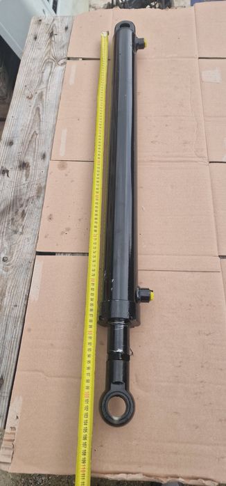 Cilindru hidraulic 1000 mm închis 1 m deschidere 70 cm tija grosime 40