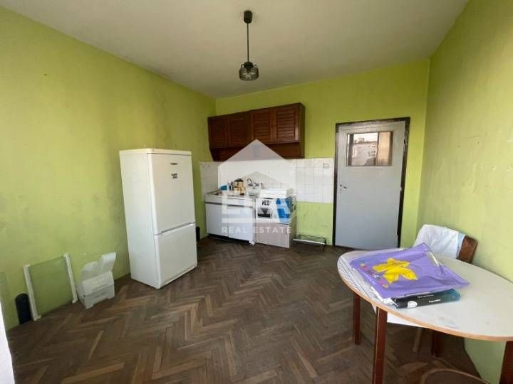 Гарсониера в кв. "Владиславово", близо до пазара, за продажба, с площ