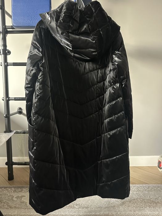 Продам зимнюю куртку размер М