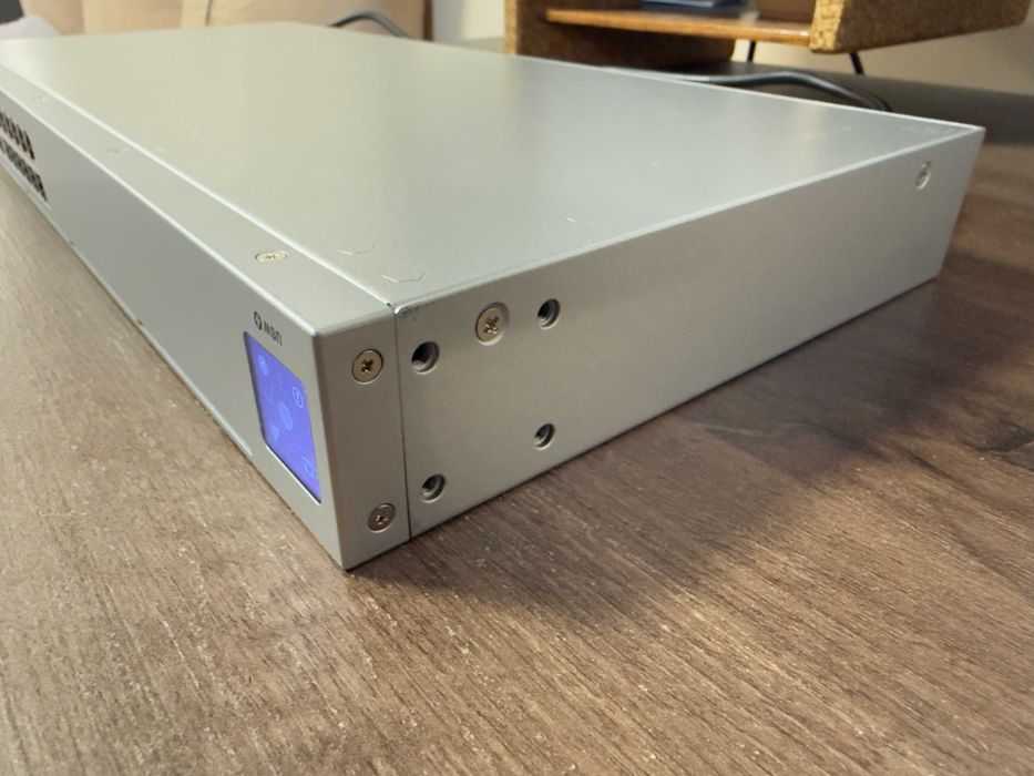 Ubiquti Switch USW-24-POE