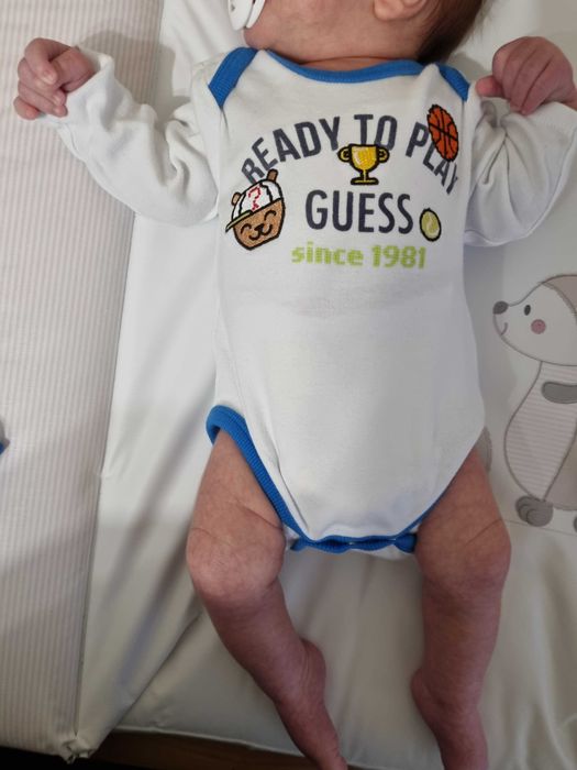 Комплект от 3 части Guess 0-3 месеца
