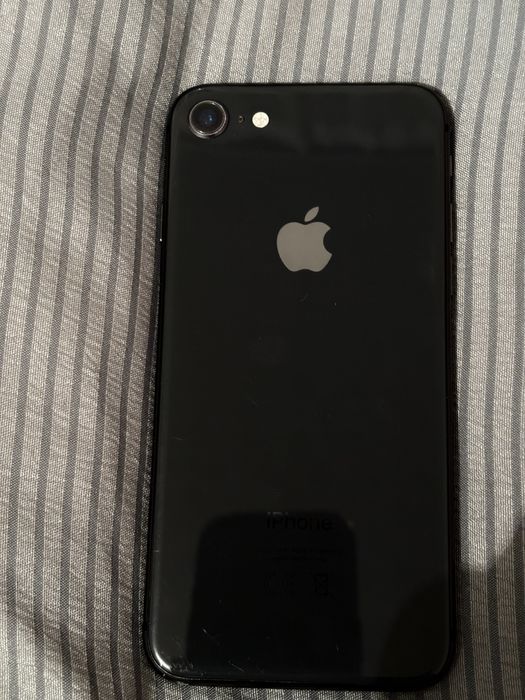 Айфон 8 сатылады!