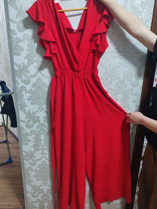 Продам женские вещи !