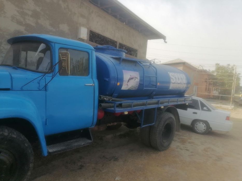 Suv moshina vodovoz sotiladi