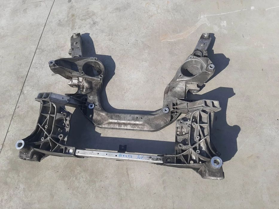 jug cadru motor  bmw seria 5 f10 seria 6 seria 7 f01 f02 f04 3.0 d 6799321