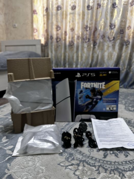 Продам Новый Playstation 5 Slim