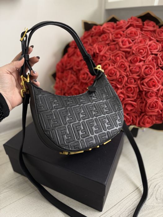 Уникална Fendi чанта