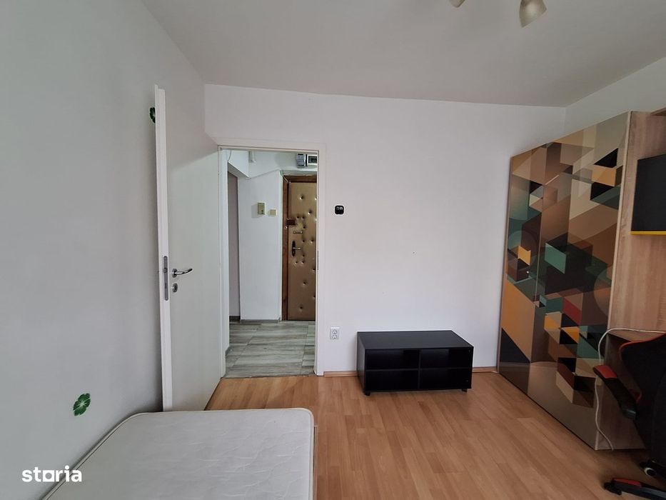 Apartamet 3 camere-67 mp-Etaj 2-Centrala proprie-Mobilat si utilat-Sag