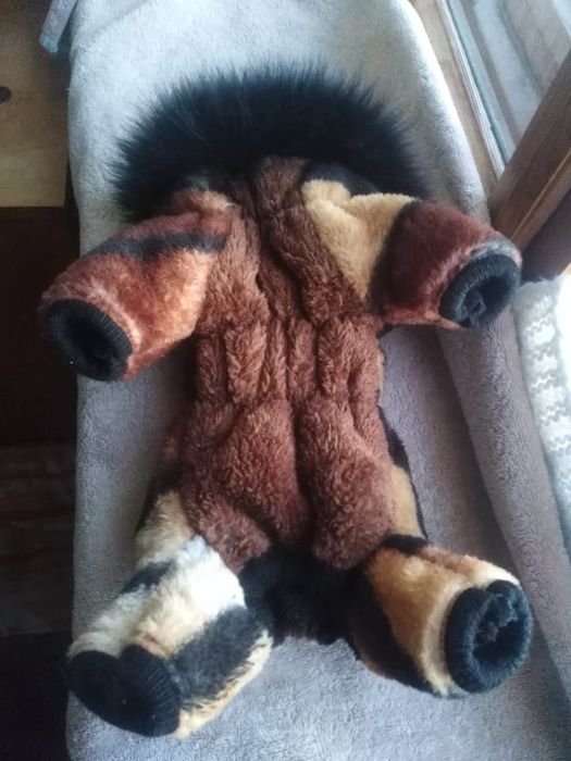 Продам комбинезон для собачки