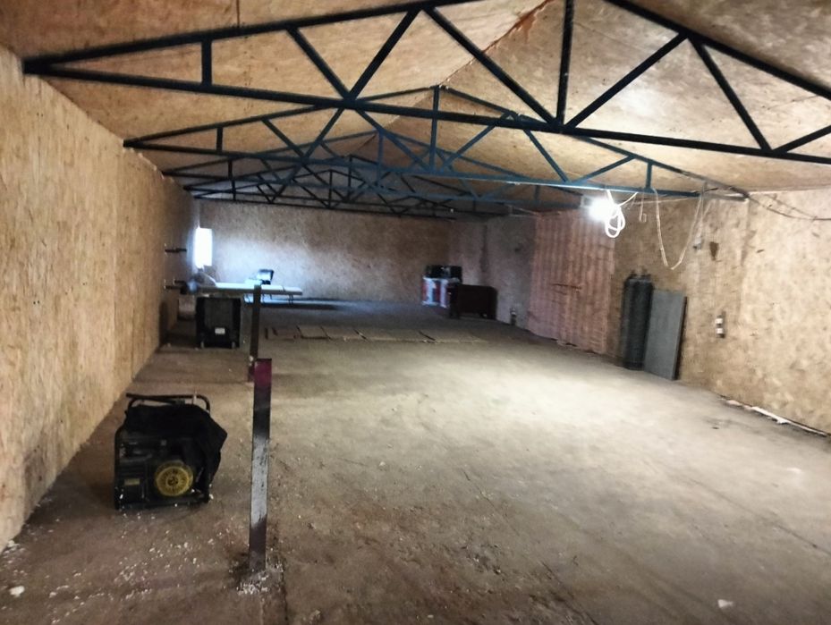 Гараж  30*8 участок 10 соток