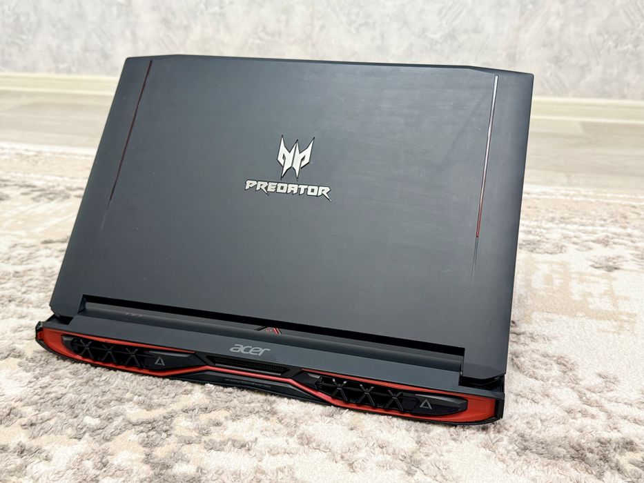 Acer Predator G9-793