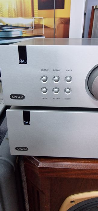 Усилитель Arcam FMJ P35  +  Arcam FM J C31