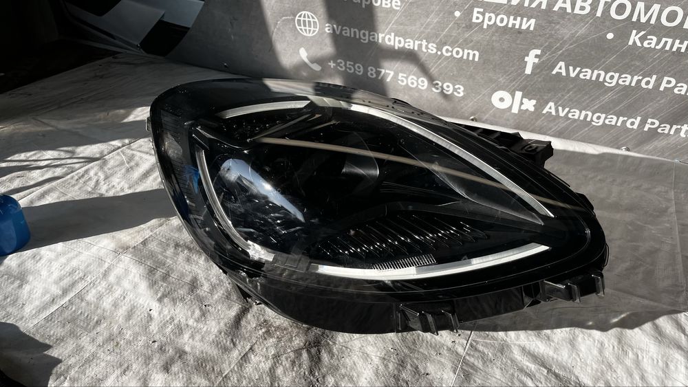 Ford Puma 2 2019- десен фар