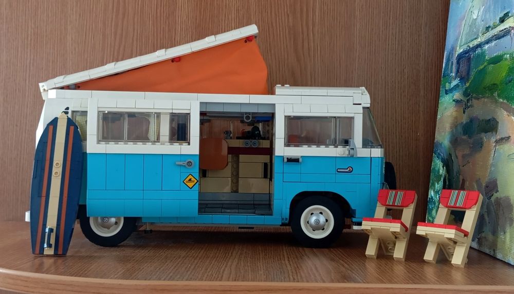 Голубой фургончик Lego