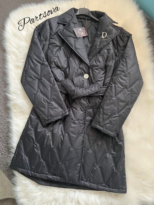 Италиански дамски якенца