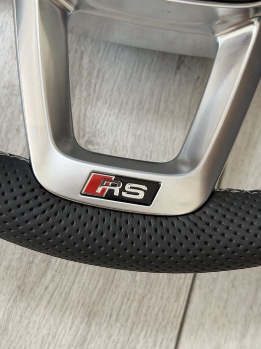 Volan Audi RS Q5 / Q7 / Q8 / A4 / A5 Incalzire Padele Perforat
