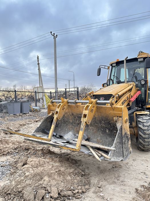 Экскаватор погрузчик. 3в1 Петушок и Трактор