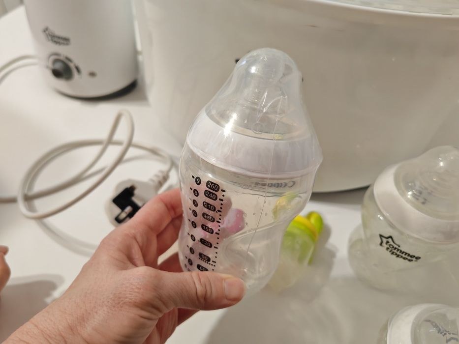 Sterilizator și încălzitor  biberoane Tommee Tippee