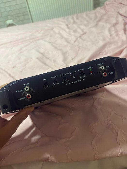 subwoofer auto tub Alpine SWT-12S4 + amplificator auto 2 canale BBX-T600