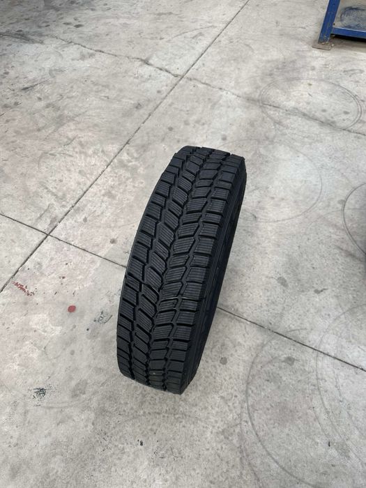 Pret redus! Set 4 anvelope 225 70 15C m+s garantie 3 ani dot 2025