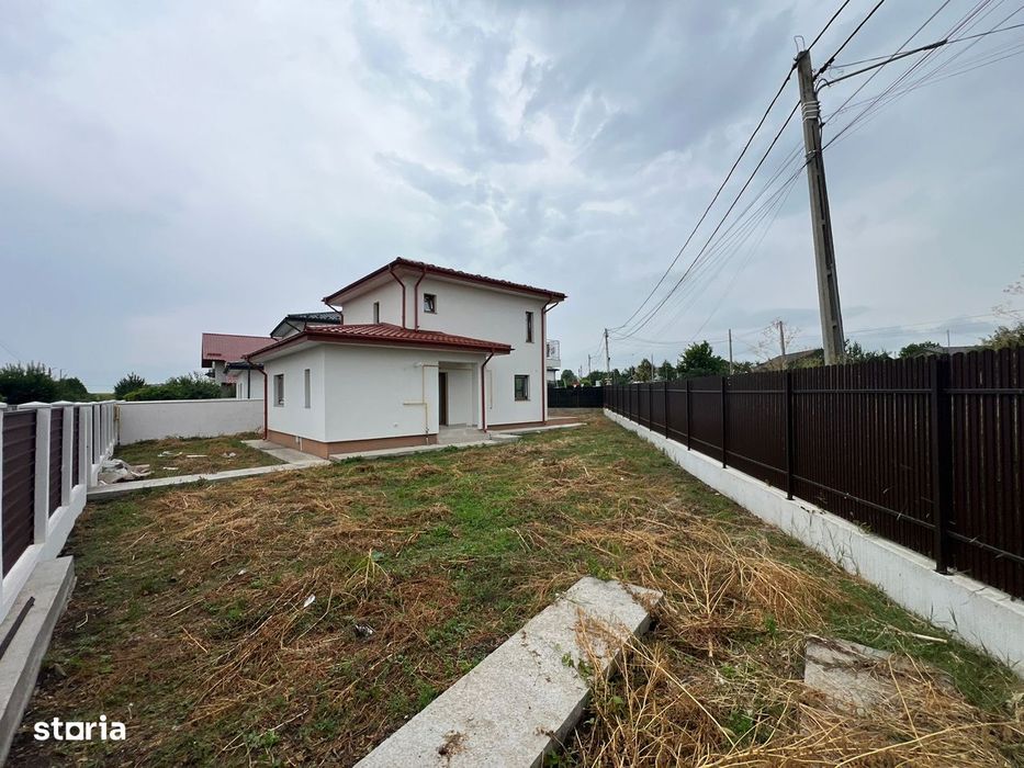 OFERTA EXCLUSIVA: Vila superba, teren generos, strada asfaltata